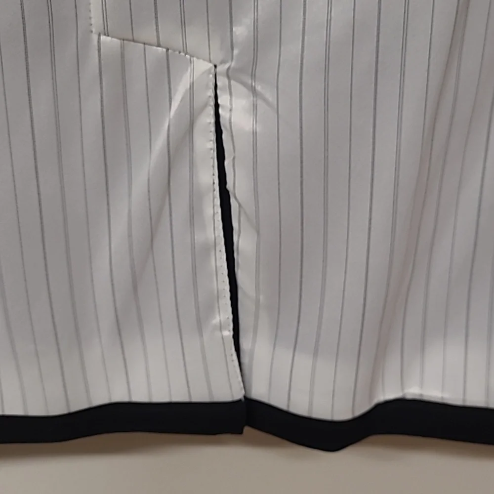 Banana Republic Black Sport Coat with‎ Notched Lapel used good condition.